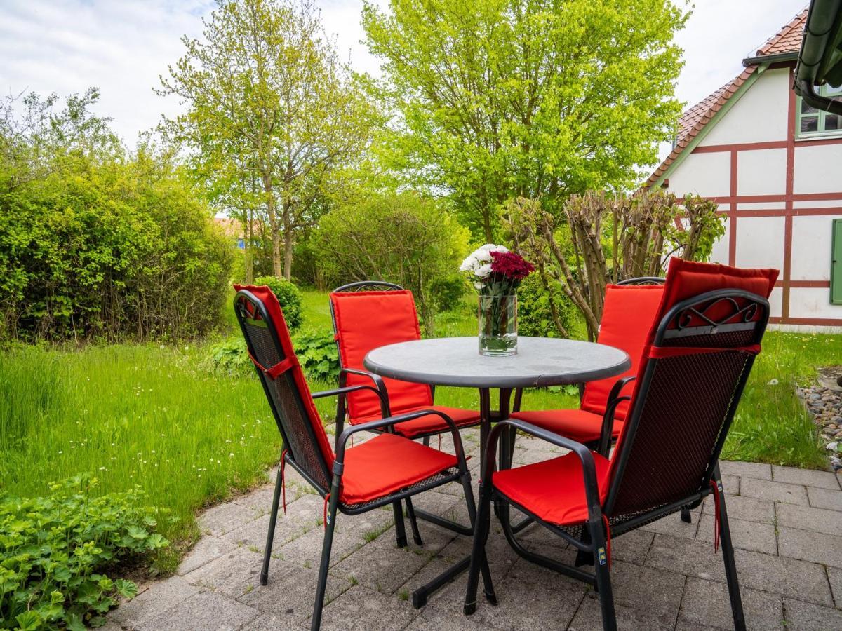 Feriendorf Rugana - Komfort Appartement Mit 1 Schlafzimmer Und Terrasse B16 Dranske Ngoại thất bức ảnh